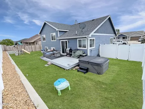 2810 24th St W, Williston, ND 58801 photo 39