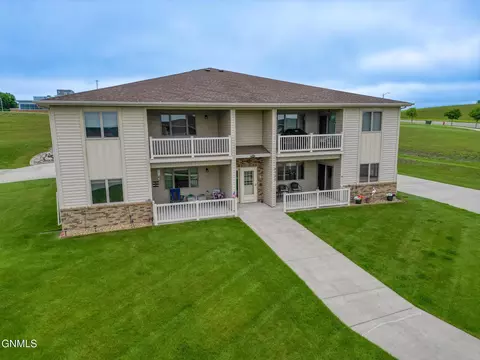4100 Coleman St, Bismarck, ND 58503
