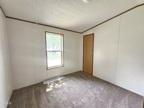 2008 6th Ave W, Williston, ND 58801 photo 10