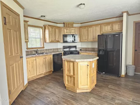 2710 7th Ave W, Williston, ND 58801 photo 13