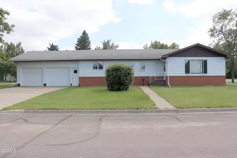 301 Fifth Ave, Turtle Lake, ND 58575