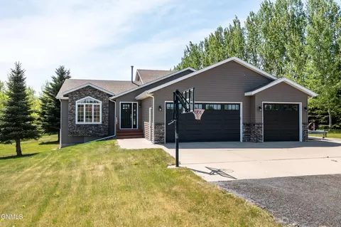 4001 73rd Ave NE, Bismarck, ND 58503