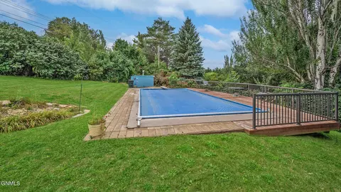 Exterior - 1024 Crescent Ln, Bismarck, ND 58501 photo 2 of 8