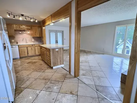 2115 Marian Dr, Bismarck, ND 58501 photo 6