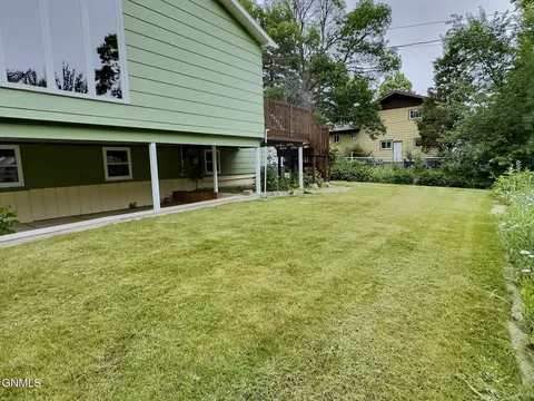 2115 Marian Dr, Bismarck, ND 58501 photo 4