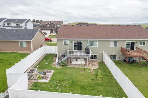4704 Corvette St NW, Mandan, ND 58554 photo 31