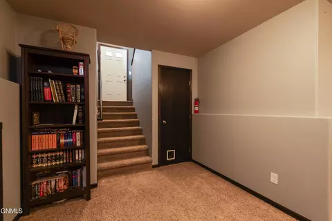 4704 Corvette St NW, Mandan, ND 58554 photo 18