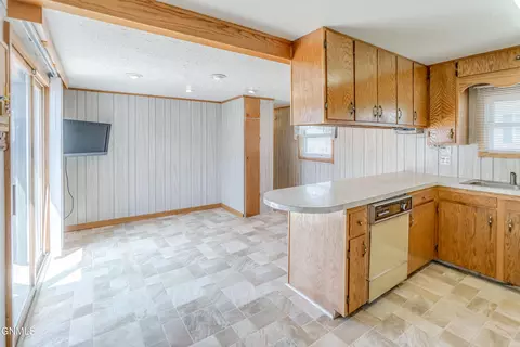 1417 8th Ave SE, Mandan, ND 58554 photo 11