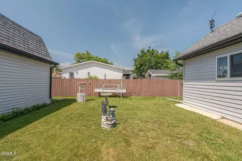1417 8th Ave SE, Mandan, ND 58554 photo 52