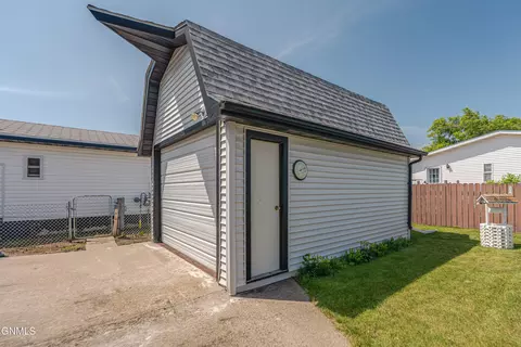 1417 8th Ave SE, Mandan, ND 58554 photo 53