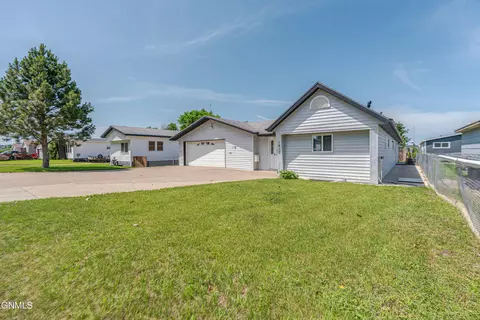 1417 8th Ave SE, Mandan, ND 58554 photo 42
