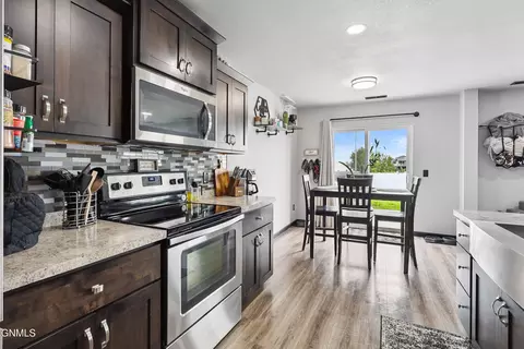 6930 Majestic Loop, Bismarck, ND 58504 photo 19
