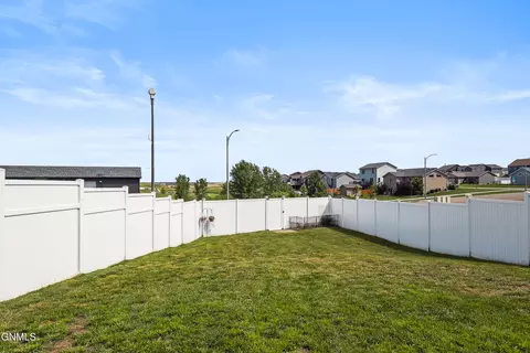 6930 Majestic Loop, Bismarck, ND 58504 photo 41