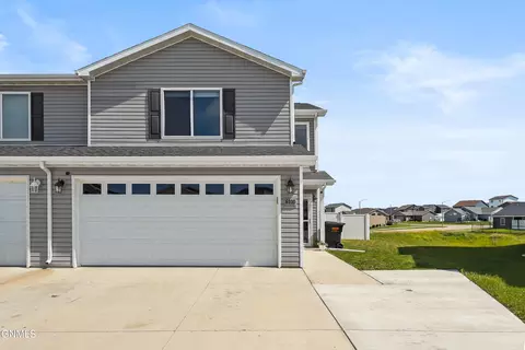 6930 Majestic Loop, Bismarck, ND 58504