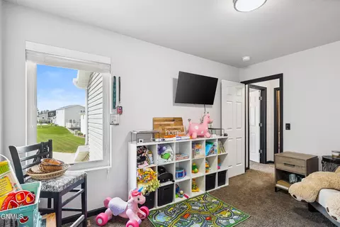 6930 Majestic Loop, Bismarck, ND 58504 photo 27