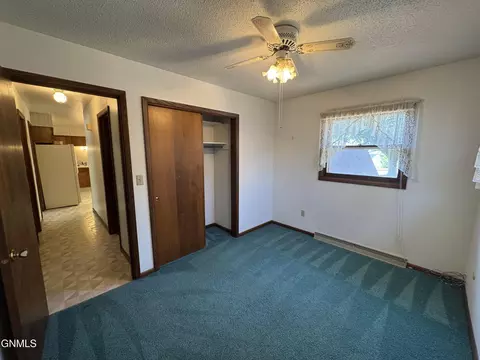 Bedroom - 464 9th St E, Dickinson, ND 58601 photo 6 of 8