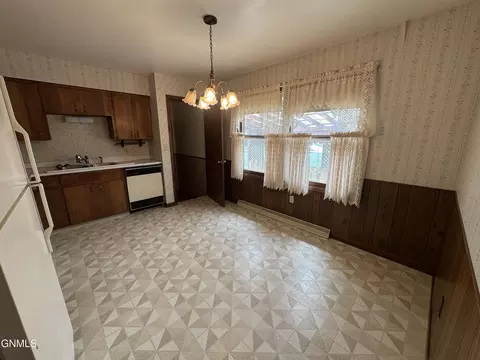Kitchen - 464 9th St E, Dickinson, ND 58601 photo 2 of 2