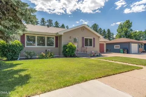 Exterior - 209 Owens Ave E, Bismarck, ND 58501 photo 8 of 14
