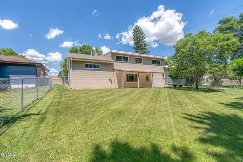 Exterior - 209 Owens Ave E, Bismarck, ND 58501 photo 11 of 14