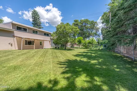 Exterior - 209 Owens Ave E, Bismarck, ND 58501 photo 2 of 14