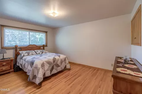 Bedroom - 209 Owens Ave E, Bismarck, ND 58501 photo 1 of 6