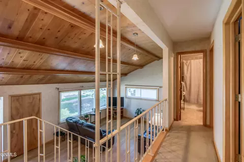 Entry Way - 209 Owens Ave E, Bismarck, ND 58501 photo 3 of 7