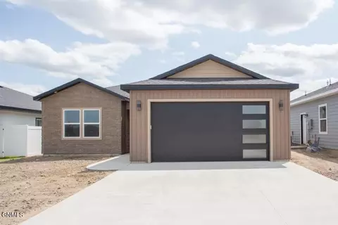 3313 34th St W, Williston, ND 58801