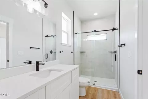 Bath - 3313 34th St W, Williston, ND 58801 photo 2 of 5