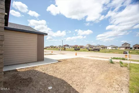Exterior - 3313 34th St W, Williston, ND 58801 photo 3 of 6
