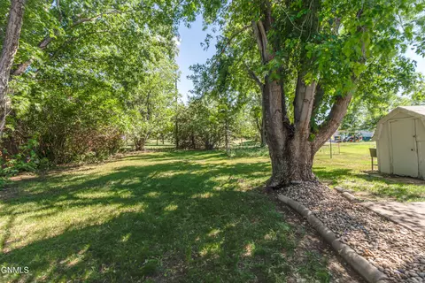 Exterior - 41 Custer Dr, Lincoln, ND 58504 photo 9 of 10