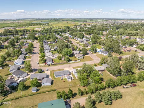 View/Area - 41 Custer Dr, Lincoln, ND 58504 photo 7 of 12