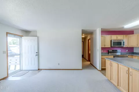 Living - 41 Custer Dr, Lincoln, ND 58504 photo 3 of 3