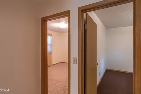 Entry Way - 41 Custer Dr, Lincoln, ND 58504 photo 3 of 5