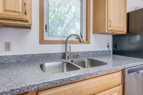 Kitchen - 41 Custer Dr, Lincoln, ND 58504 photo 8 of 8