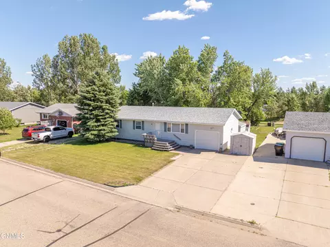 View/Area - 41 Custer Dr, Lincoln, ND 58504 photo 2 of 12