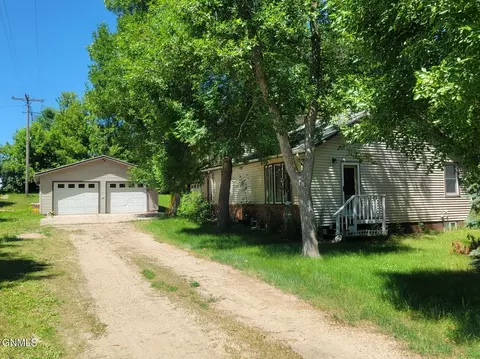 105 Rice St, Mercer, ND 58559