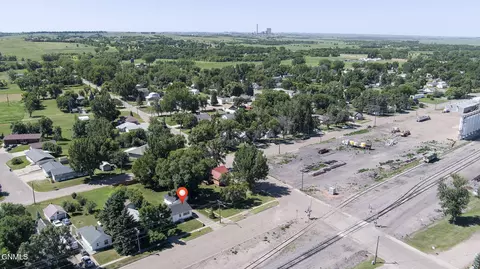 View/Area - 309 Chaffee Row, Beulah, ND 58523 photo 6 of 6