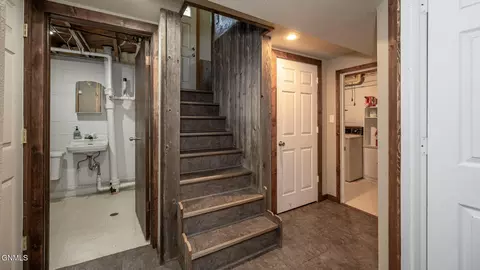 Entry Way - 309 Chaffee Row, Beulah, ND 58523 photo 2 of 2