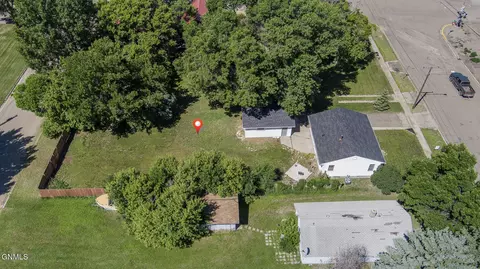 View/Area - 309 Chaffee Row, Beulah, ND 58523 photo 3 of 6