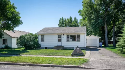 309 Chaffee Row, Beulah, ND 58523