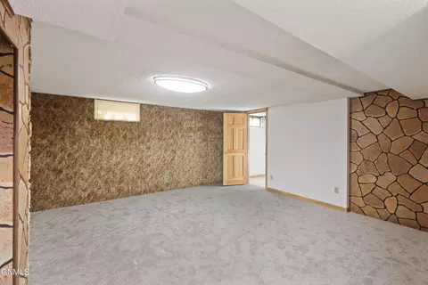 504 15th Ave W, Williston, ND 58801 photo 18