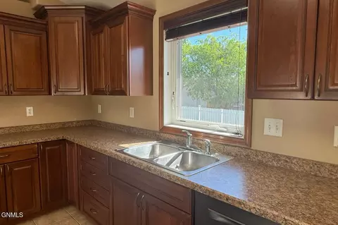 2316 18th Cir W, Williston, ND 58801 photo 14