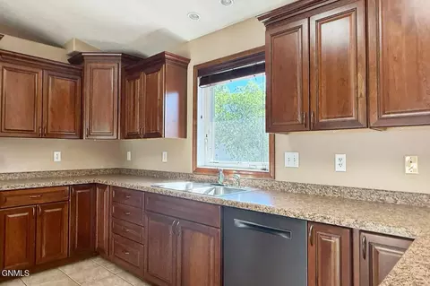 2316 18th Cir W, Williston, ND 58801 photo 13