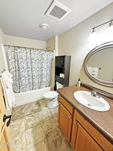 1548 Creekside Dr W, Williston, ND 58801 photo 28