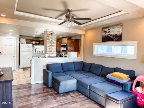 Living - 423 5th Ave W, Williston, ND 58801 photo 1 of 4