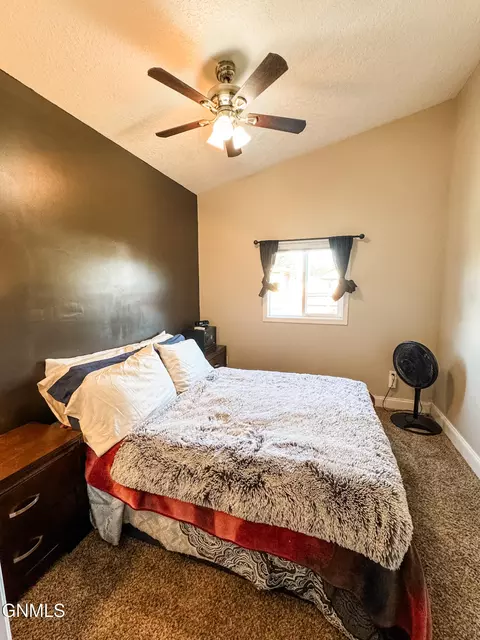 Bedroom - 423 5th Ave W, Williston, ND 58801 photo 2 of 2