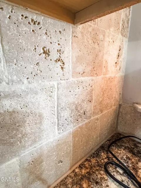 Kitchen - 423 5th Ave W, Williston, ND 58801 photo 4 of 4