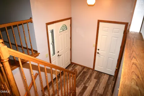 701 E Wachter Ave, Bismarck, ND 58504 photo 9