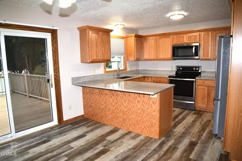 701 E Wachter Ave, Bismarck, ND 58504 photo 18