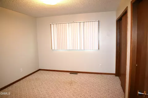 701 E Wachter Ave, Bismarck, ND 58504 photo 25